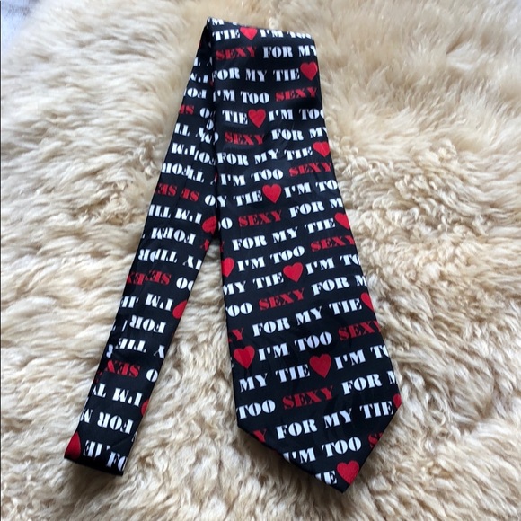 “NWT “ I’m too sexy” fun conversation piece - Picture 2 of 4